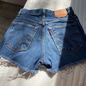 Levi High-Rise Jeans Shorts